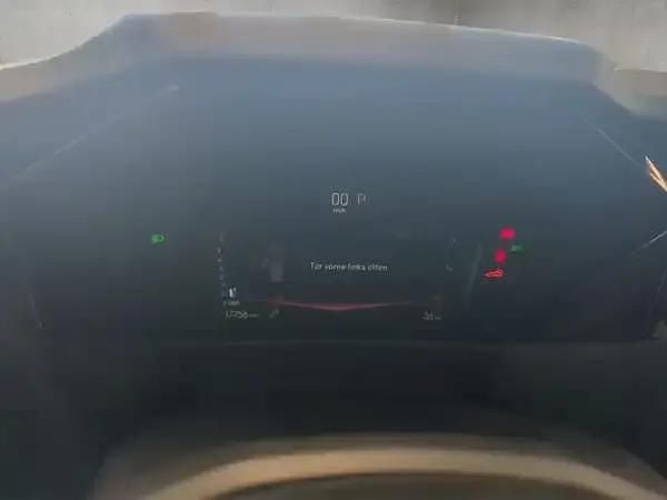 Używany DS Automobiles DS4 Performance 131 KM (96 kW) 2023 Czerwony SUV
