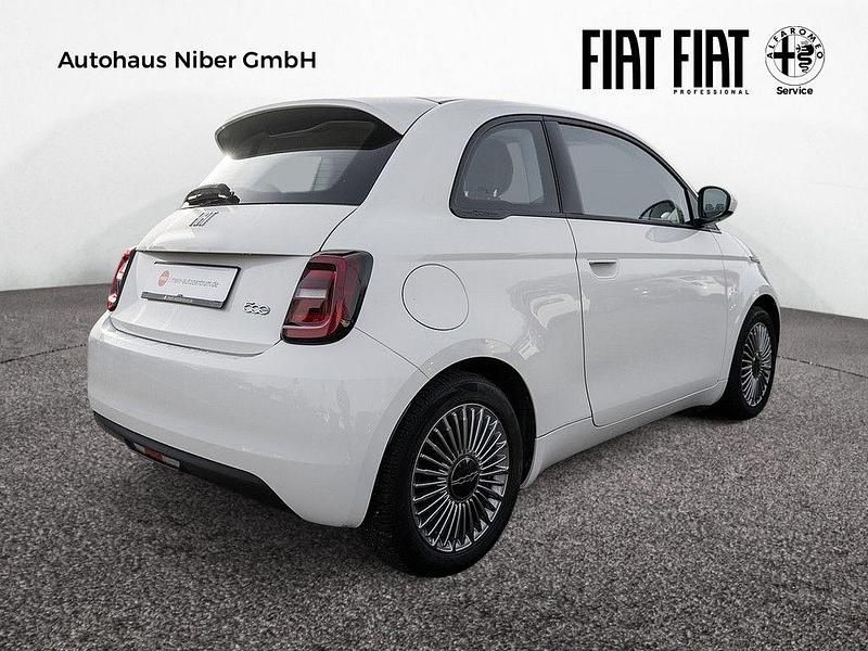 Gebraucht Fiat 500e 86 kW (118 PS) 2023 Weiß Kleinwagen