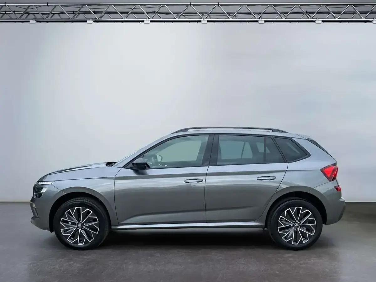 Neu Skoda Kamiq Selection 150 PS (110 kW) 2026 Grau SUV