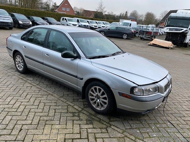 Silber Gebraucht 2001 Volvo S80 Limousine | 1.200 € (Fairer Preis) - Bild 1/4
