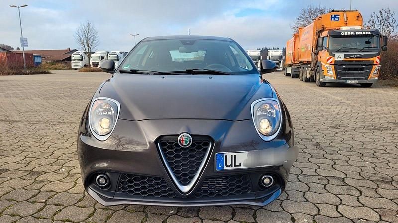 Gebraucht Alfa Romeo MiTo Super 105 PS (77 kW) 2018 Andere farben Kleinwagen