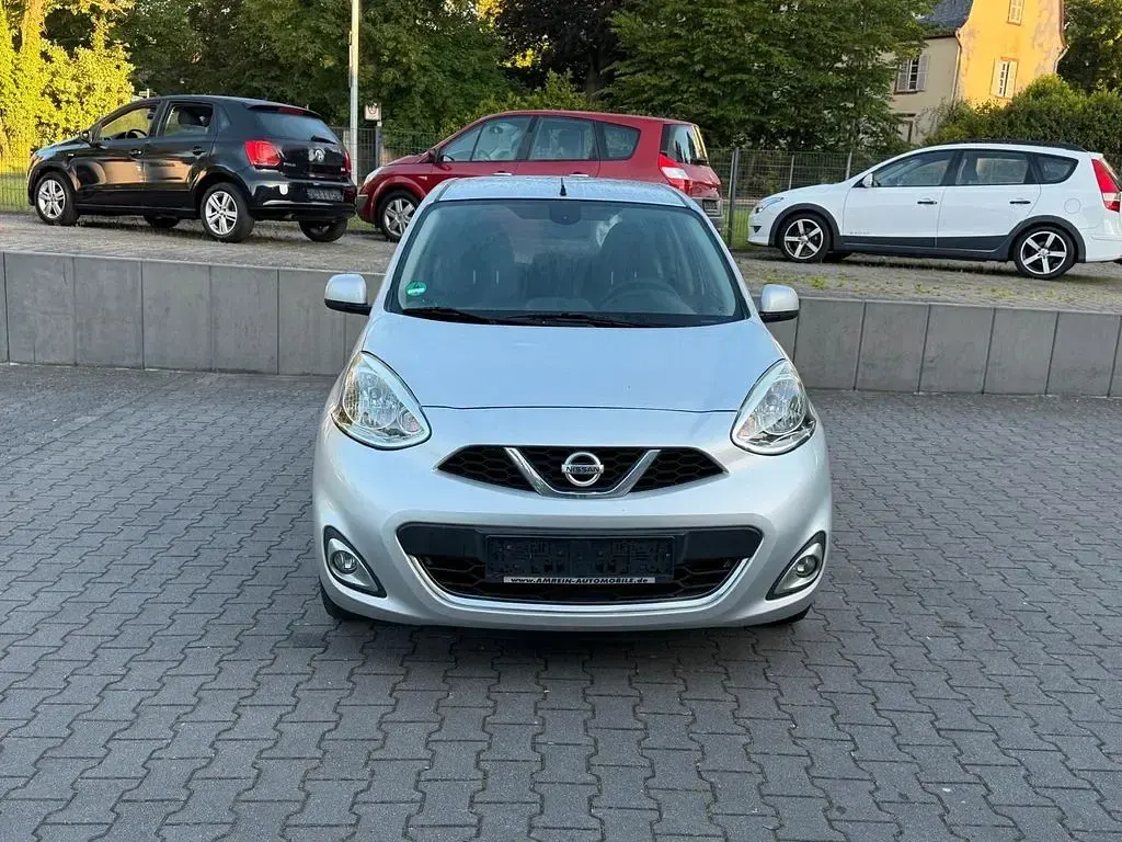 Gebraucht Nissan Micra Acenta 80 PS (58 kW) 2014 Silber Kleinwagen
