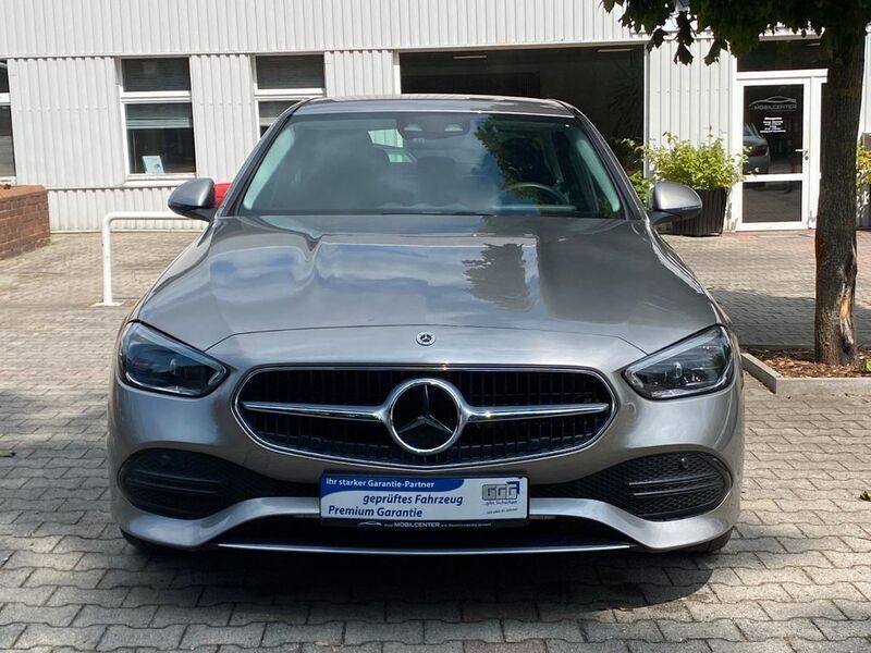 Gebraucht Mercedes C200 204 PS (150 kW) 2023 Mojavesilber  metalliclack Limousine