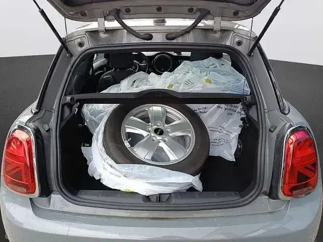 Gebraucht Mini ONE Pepper 102 PS (75 kW) 2020 Grau Kleinwagen