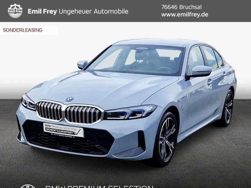 M brooklyn grau metallic Gebraucht 2023 BMW 330 Basis Limousine | 43.890 € - Bild 1/3
