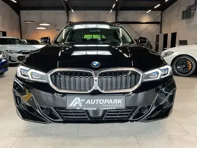 Gebraucht BMW 320 Sport Line 190 PS (139 kW) 2025 Schwarz Kombi