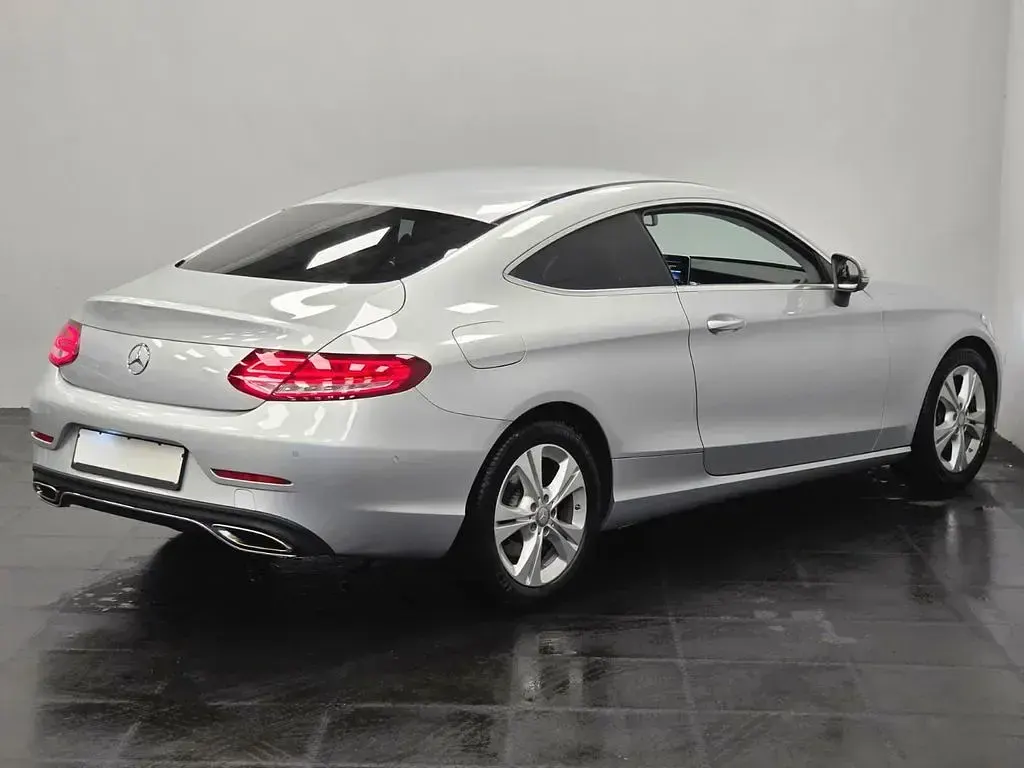 Gebraucht Mercedes C200 184 PS (135 kW) 2017 Silber Coupé