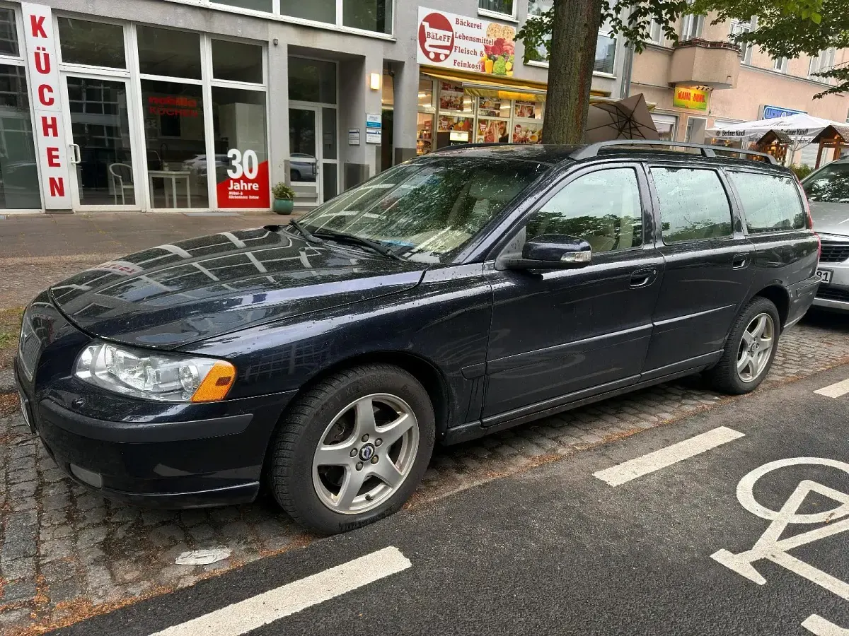 Gebraucht Volvo V70 185 PS (136 kW) 2007 Blau Kombi