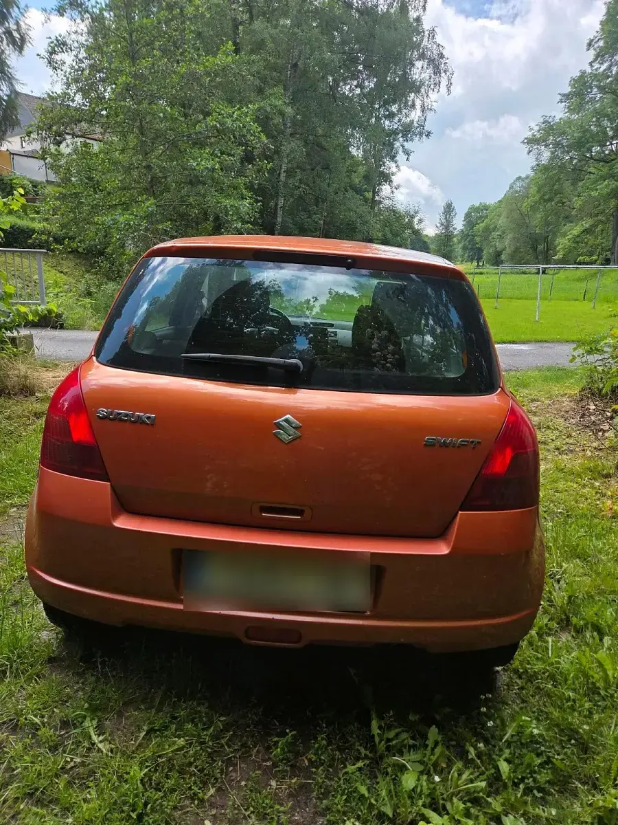 Gebraucht Suzuki Swift 92 PS (67 kW) 2006 Orange Kleinwagen
