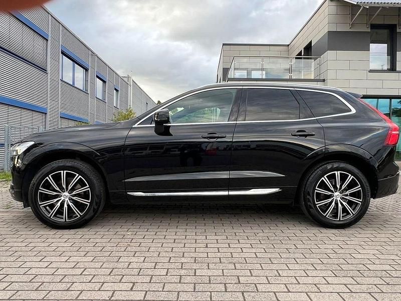 Schwarz Gebraucht 2020 Volvo XC60 Inscription SUV | 32.000 € (Teuer) - Bild 1/4