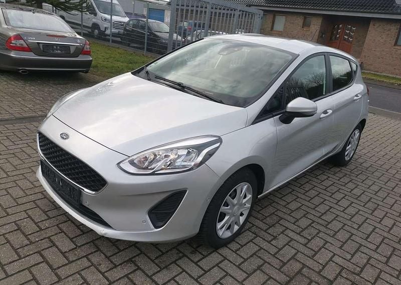 Gebraucht Ford Fiesta 95 PS (69 kW) 2021 Polarsilber metallic Kleinwagen