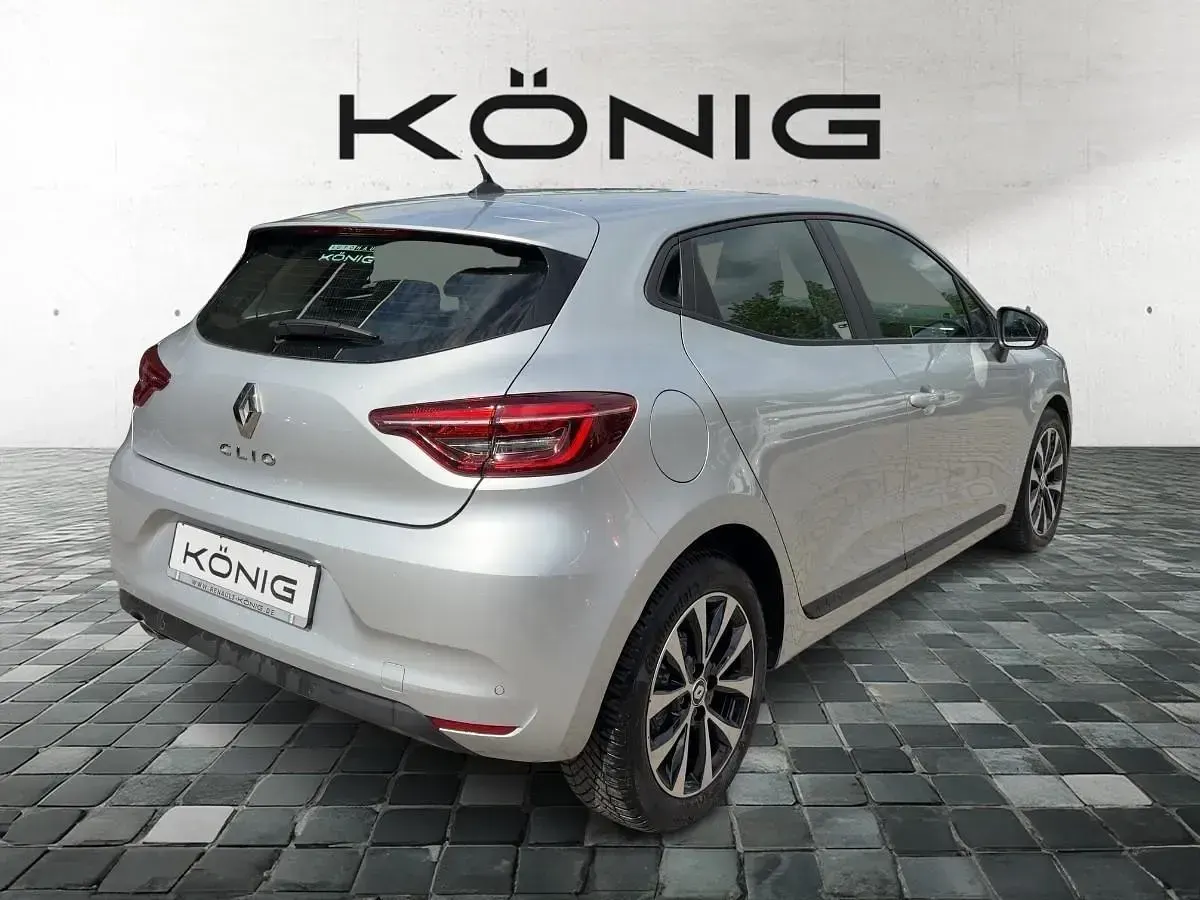 Brugt Renault Clio V Equilibre 67 HK (49 kW) 2023 Grå Sedan