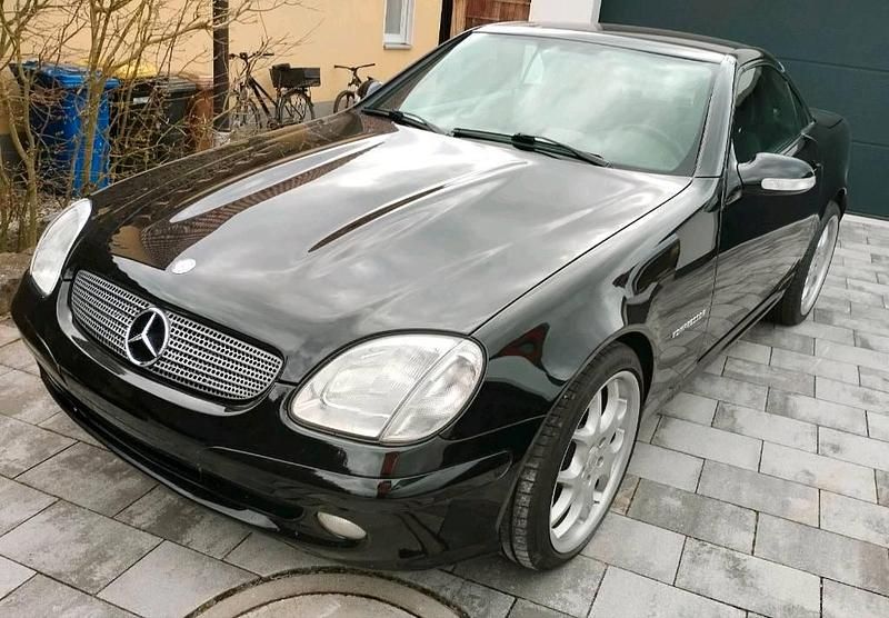 Gebraucht Mercedes SLK200 163 PS (119 kW) 2003 Schwarz Cabrio