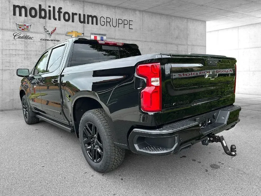 Ny Chevrolet Silverado 426 HK (313 kW) 2026 Sort SUV