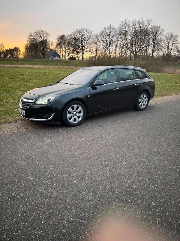Schwarz Gebraucht 2015 Opel Insignia Kombi | 6.500 € (Fairer Preis) - Bild 1/4
