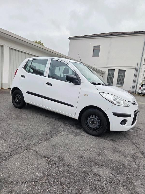 Weiß Gebraucht 2010 Hyundai i10 Kleinwagen | 1.900 € (Guter Preis) - Bild 1/4