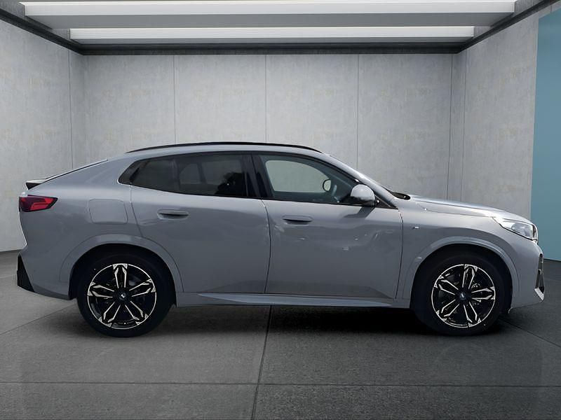 Gebraucht BMW iX2 M Sport 230 kW (313 PS) 2024 Grau SUV