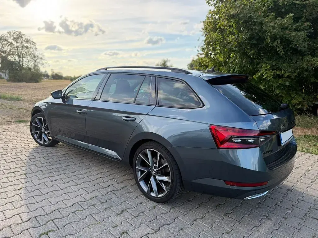 Gebraucht Skoda Superb SportLine 218 PS (160 kW) 2020 Grau Limousine