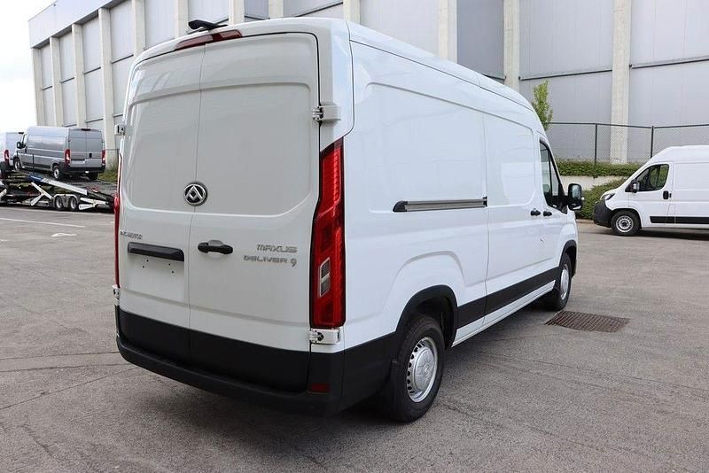 Neu Maxus V90 147 PS (108 kW) 2026 Weiß Van