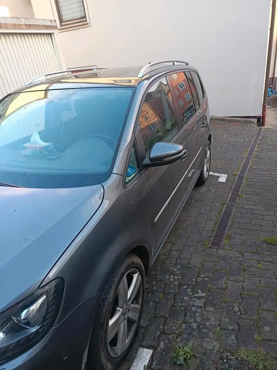 Gebraucht VW Touran 170 PS (125 kW) 2012 Silber Van / Kleinbus
