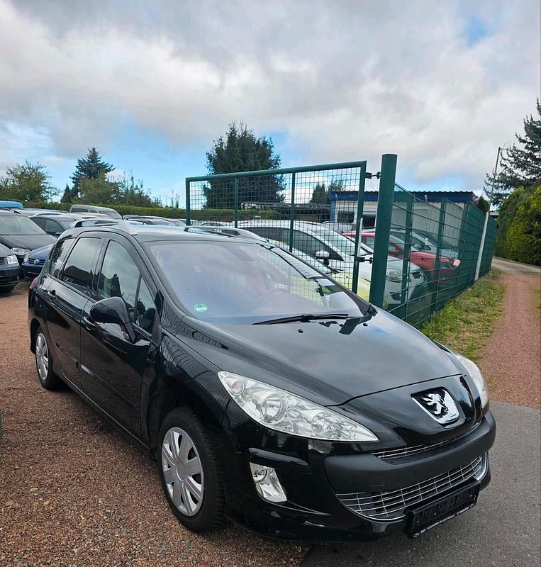 Gebraucht Peugeot 308 111 PS (81 kW) 2011 Schwarz Kombi