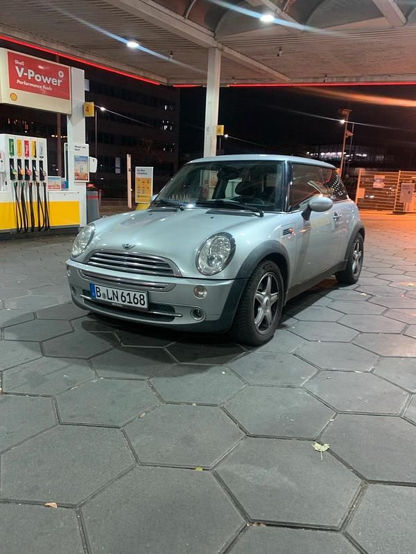 Silber Gebraucht 2004 Mini ONE Kleinwagen | 800 € (Superpreis) - Bild 1/4