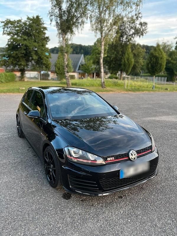 Schwarz Gebraucht 2014 VW Golf GTI Coupé | 12.100 € (Fairer Preis) - Bild 1/4