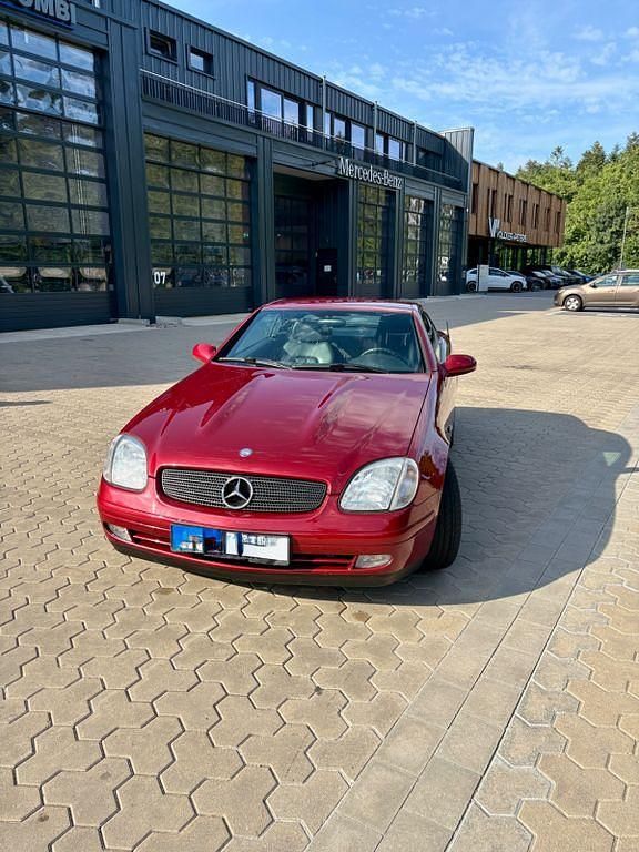 Rot Gebraucht 1999 Mercedes SLK200 Cabrio | 5.500 € (Etwas zu teuer) - Bild 1/4