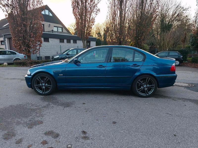Gebraucht BMW 320 M Sport 170 PS (125 kW) 2001 Blau Limousine