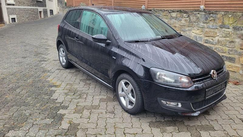 Schwarz Gebraucht 2013 VW Polo Comfortline Kleinwagen | 4.800 € (Etwas zu teuer) - Bild 1/4