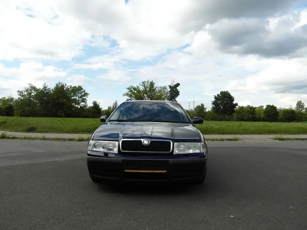Gebraucht Skoda Octavia LAURIN & KLEMENT 150 PS (110 kW) 2001 Blau Limousine