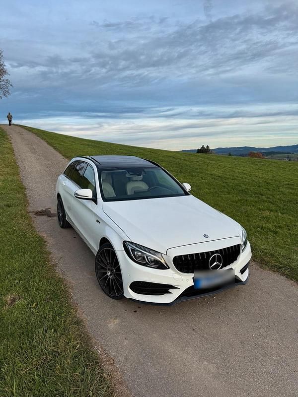 Gebraucht Mercedes C400 333 PS (244 kW) 2016 Weiß Kombi