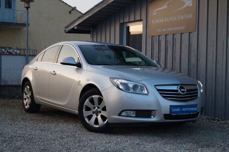 Silber Gebraucht 2011 Opel Insignia Edition Limousine | 5.950 € (Fairer Preis) - Bild 1/4