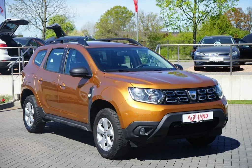 Second-hand Dacia Duster Comfort 101 CP (74 kW) 2020 Portocaliu SUV