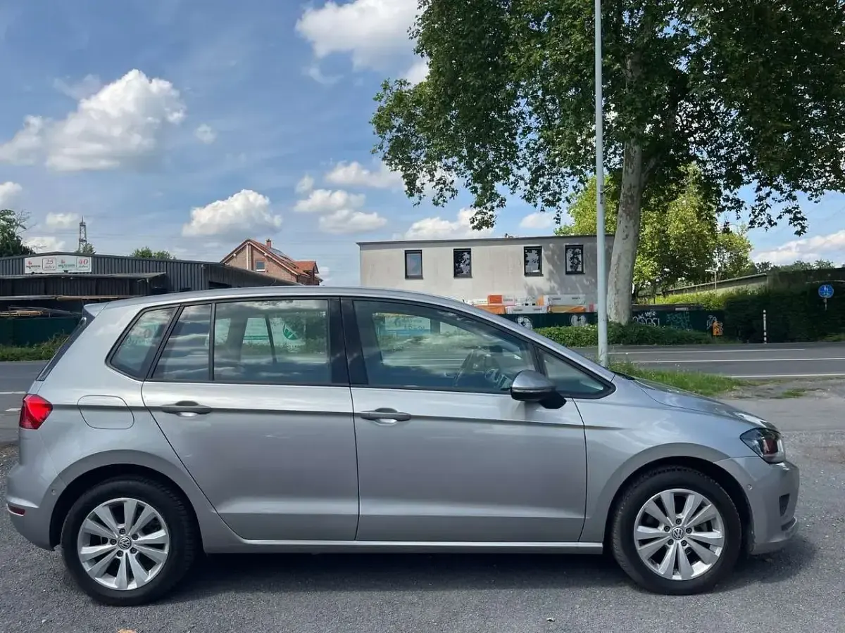 Gebraucht VW Golf VII S 110 PS (80 kW) 2015 Tungsten silver metallic Limousine