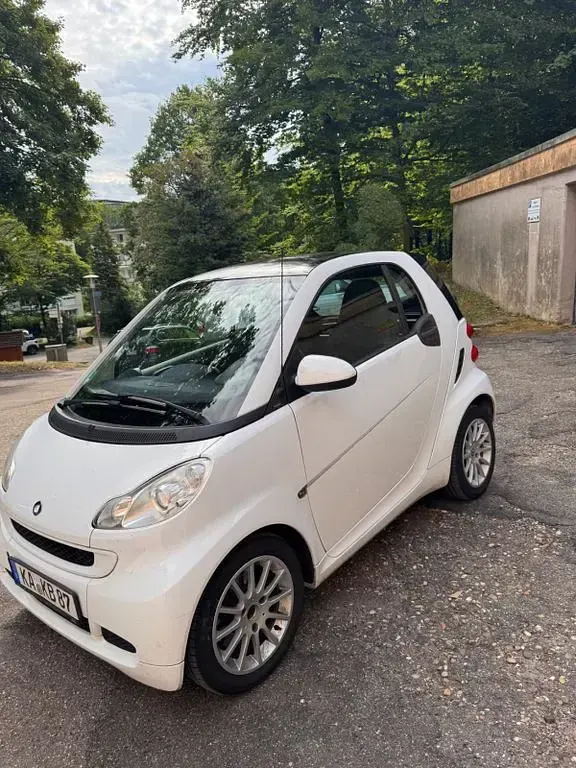 Gebraucht Smart ForTwo Coupé 71 PS (52 kW) 2012 Weiß Coupé