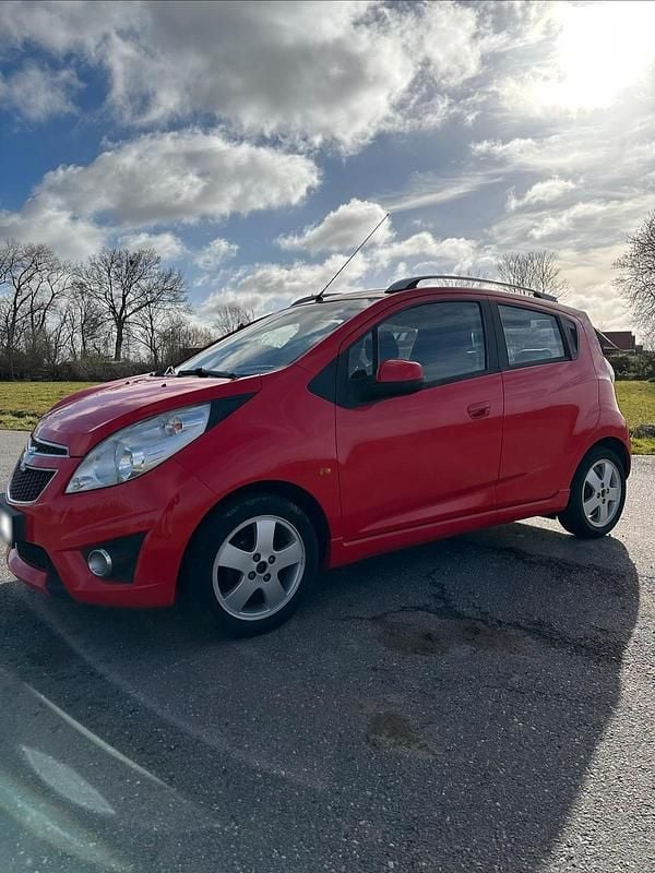 Gebraucht Chevrolet Spark LT 82 PS (60 kW) 2010 Rot Kleinwagen