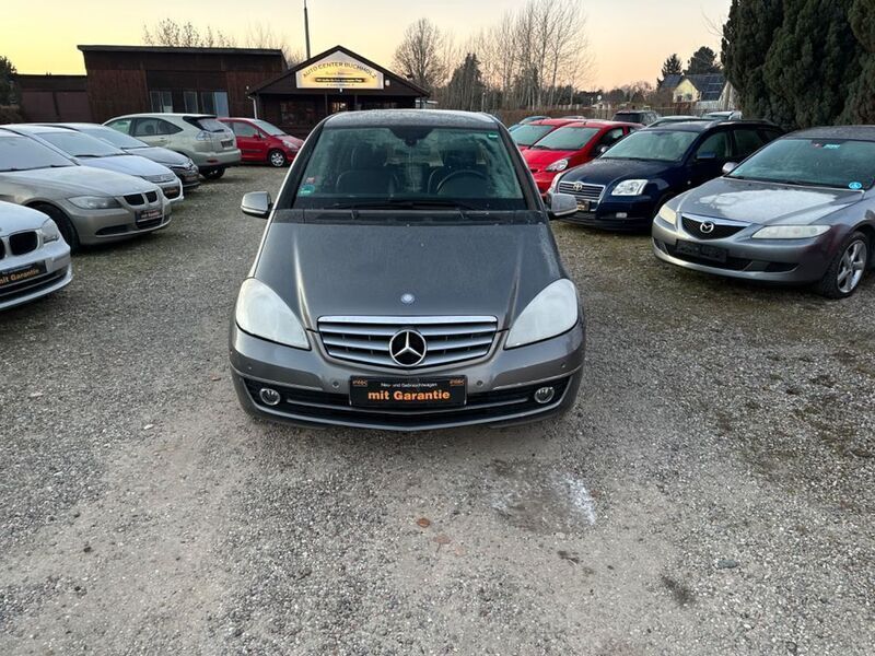 Gebraucht Mercedes A180 109 PS (80 kW) 2011 Grau Kleinwagen