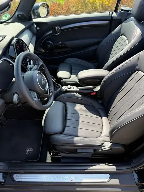 Gebraucht Mini Cooper S Cabriolet 178 PS (130 kW) 2022 Schwarz Cabrio