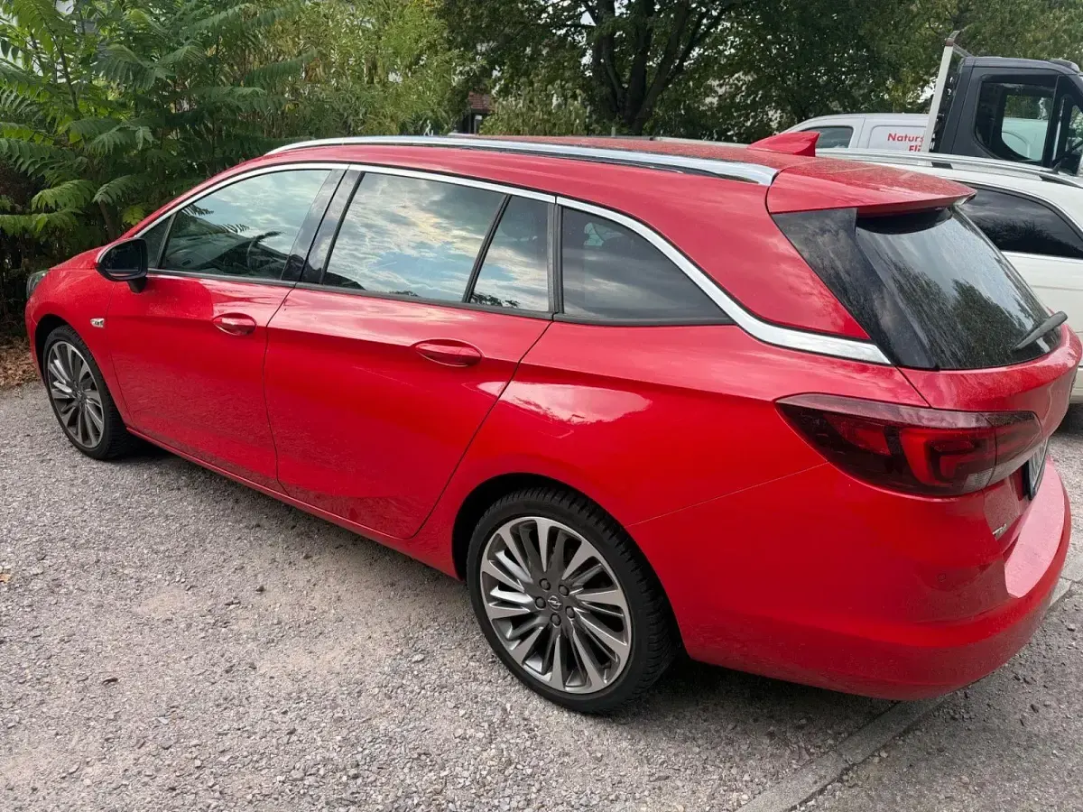 Gebraucht Opel Astra Dynamic 150 PS (110 kW) 2018 Rot Kombi