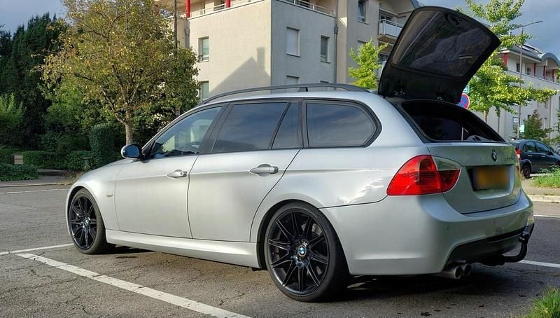 Gebraucht BMW 330 M Performance 231 PS (169 kW) 2006 Silber Kombi