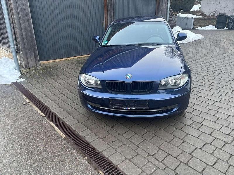 Gebraucht BMW 116 122 PS (89 kW) 2010 Blau Kleinwagen