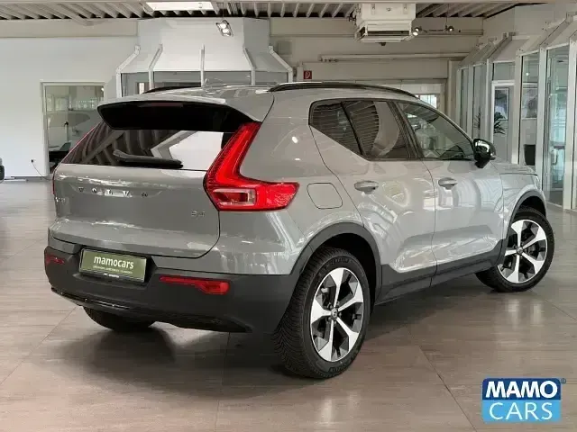 Gebraucht Volvo XC40 Plus 197 PS (144 kW) 2023 Grau SUV
