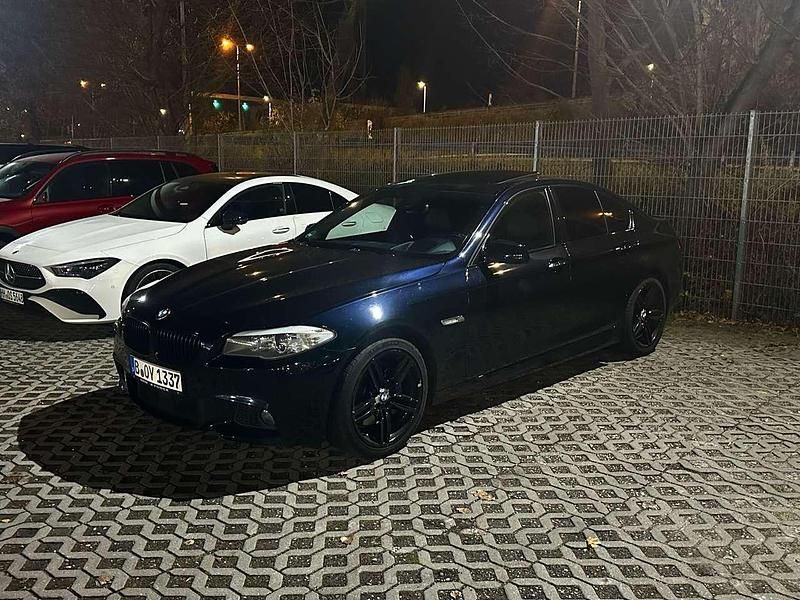 Schwarz Gebraucht 2012 BMW 530 M Sport Limousine | 9.000 € (Superpreis) - Bild 1/4