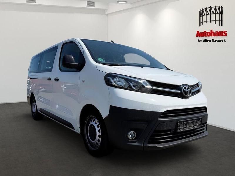 Gebraucht Toyota Proace Verso Comfort 150 PS (110 kW) 2018 White (weiss) Kombi
