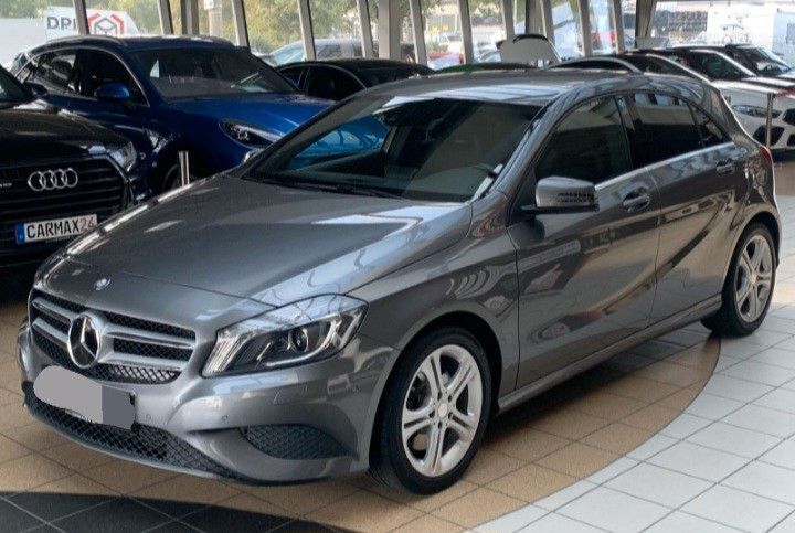 Silber Gebraucht 2014 Mercedes A250 Limousine | 15.290 € (Guter Preis) - Bild 1/4