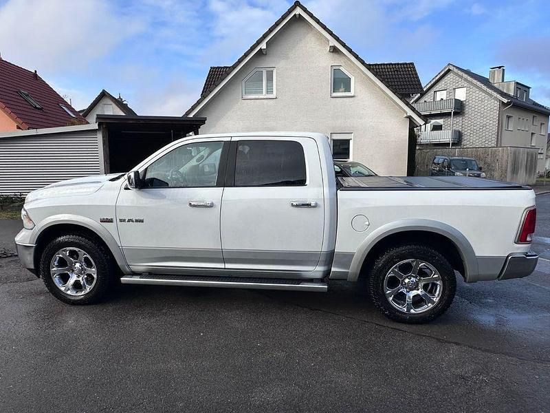 Weiß Gebraucht 2013 Dodge Ram Abholung | 25.900 € (Fairer Preis) - Bild 1/4