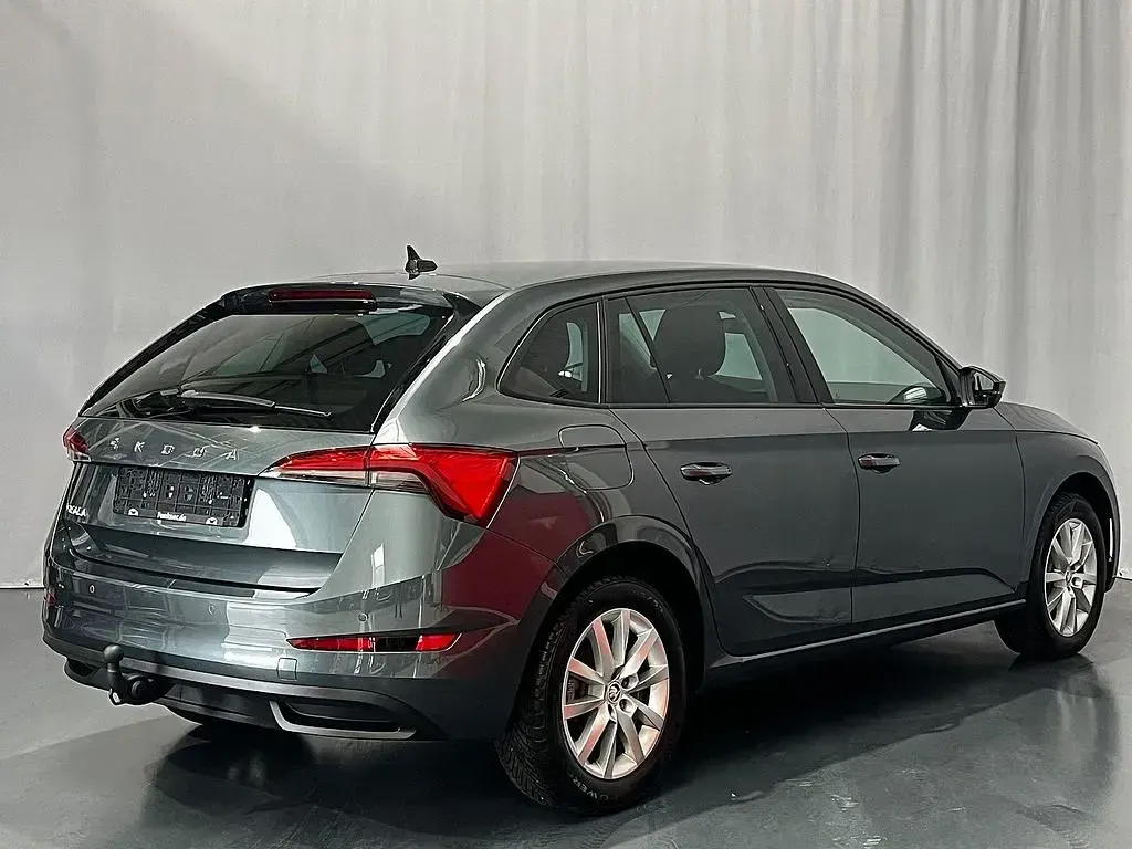 Gebraucht Skoda Scala Ambition 116 PS (85 kW) 2020 Grau Kleinwagen