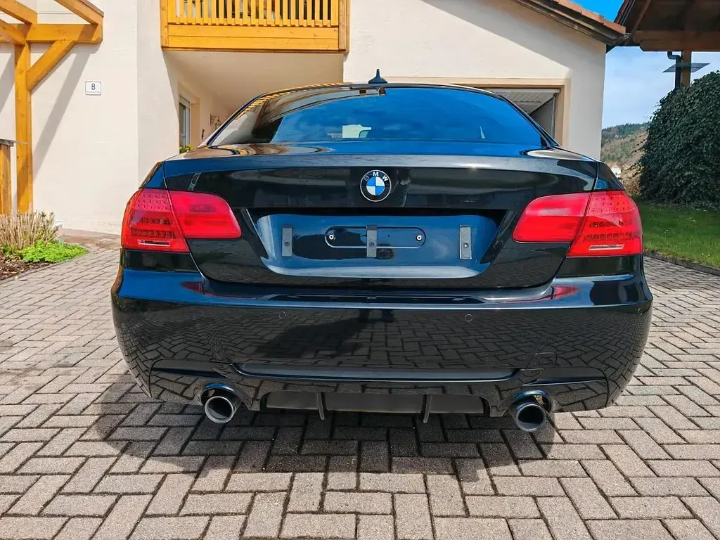Gebraucht BMW 335 Performance 306 PS (225 kW) 2011 Schwarz
