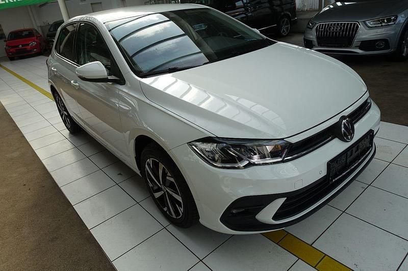 Gebraucht VW Polo Move 116 PS (85 kW) 2024 Weiß Kleinwagen